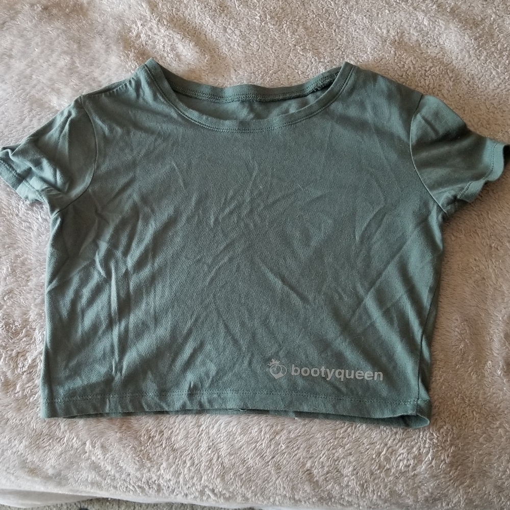 Booty Queen Crop Tshirt
